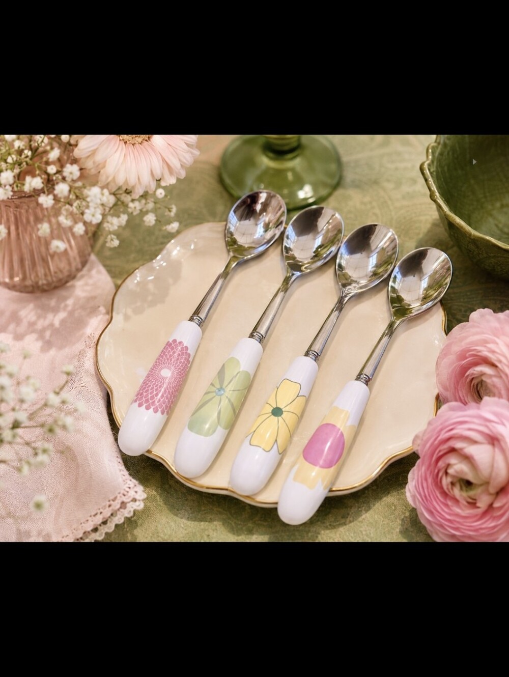 Portmeirion Floral Flatware Set Of 4 Crazy Dayzy Spoons- Pink, Yellow, Green